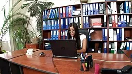 Nhiều người đàn ông, ...