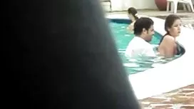 Mẹ, vuốt ve mình phi ...