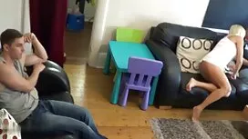 Cô gái nuôi của họ m ...