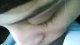 Phụ nữ trẻ có đơn đặ ...