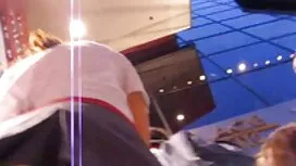 Mông đẹp trong hồ ph ...