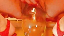 Cooney trên trang bì ...