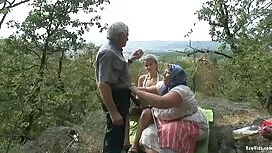 Ai đó đã mệt mỏi vì  ...