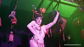 Trong trực tràng ở c ...